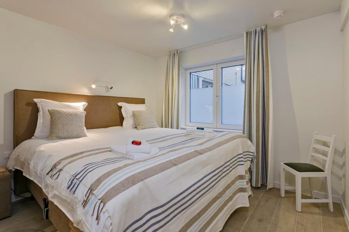 Huswell - Stunning Apartment At The Beachfront Of De Haan Buitenkant foto