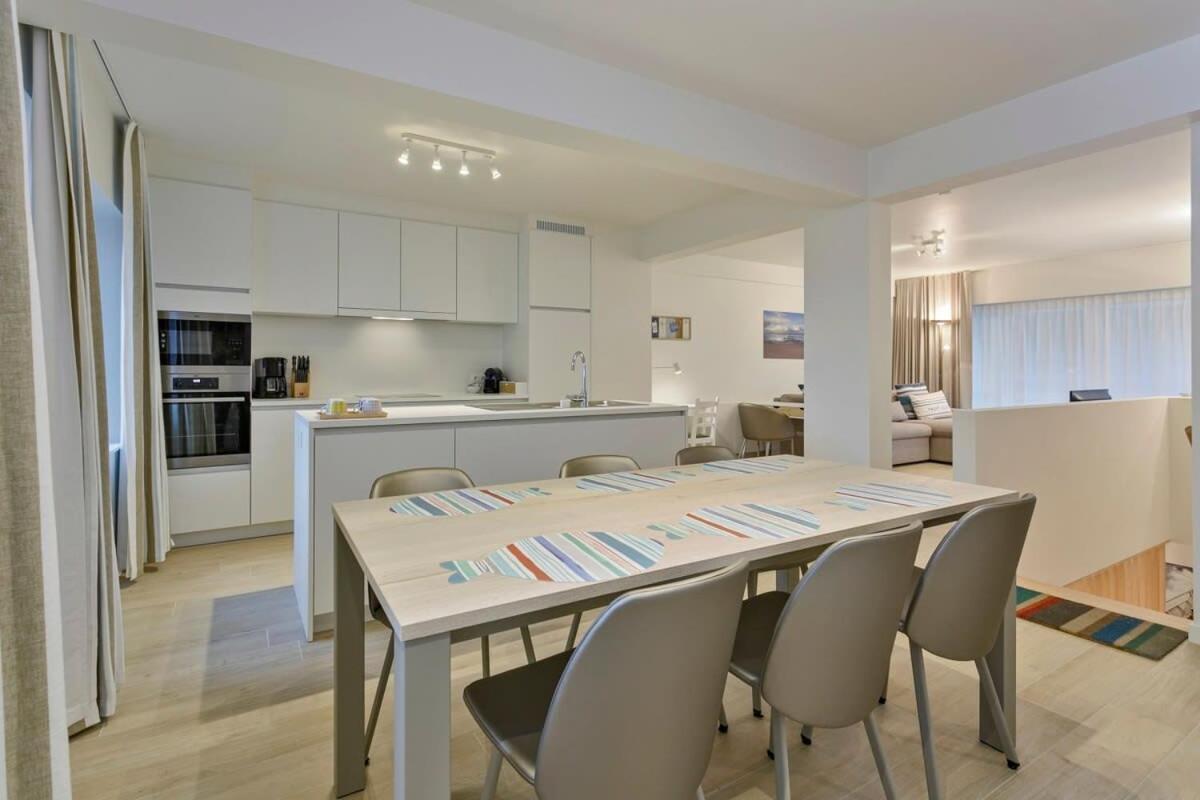 Huswell - Stunning Apartment At The Beachfront Of De Haan Buitenkant foto